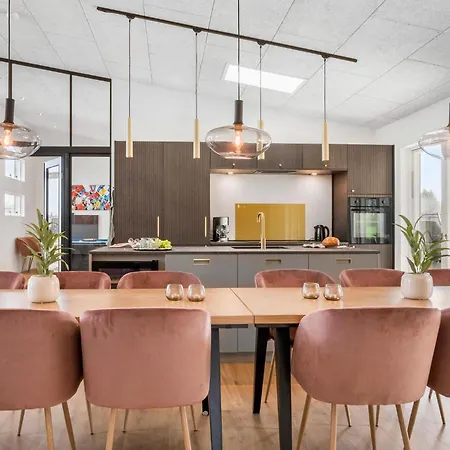 Beautiful In With Kitchen Børkop