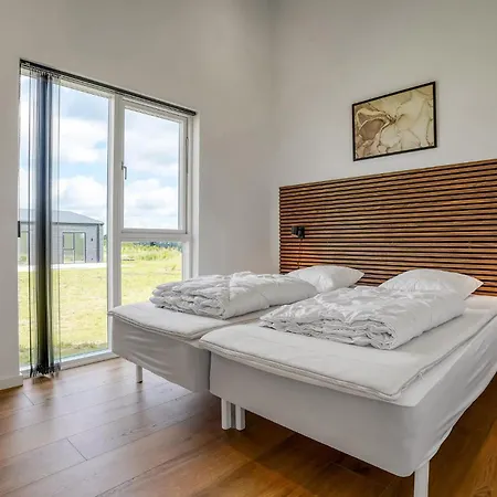 Beautiful In With Kitchen Holiday home *