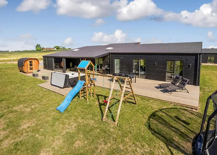 Beautiful In With Kitchen Børkop